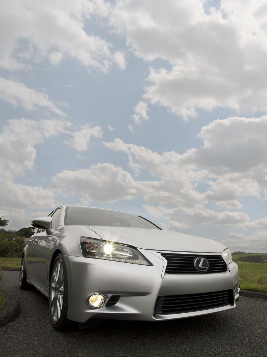  Lexus GS350 2011 года  (фото 15 из 99)